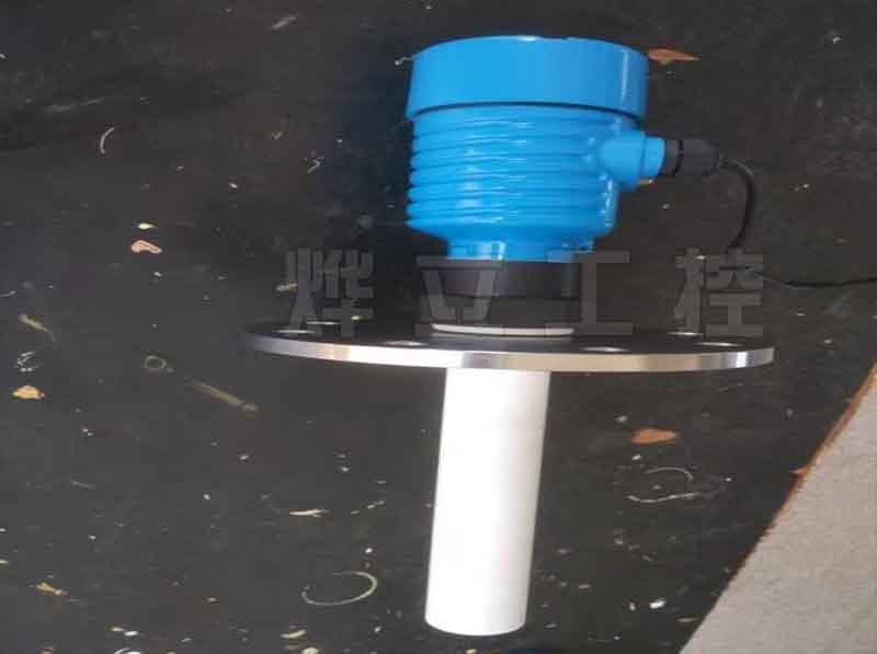 燁立防腐雷達(dá)液位計(jì)實(shí)物圖