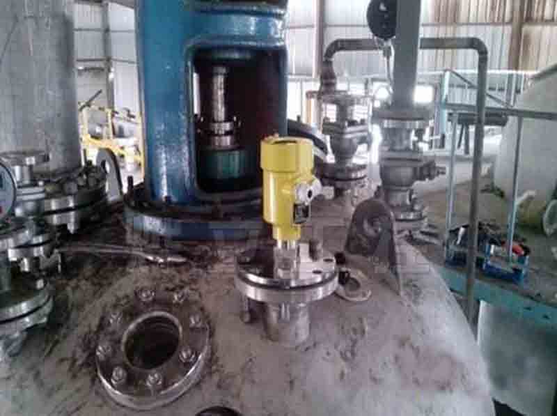 雷達(dá)液位計(jì)圖片